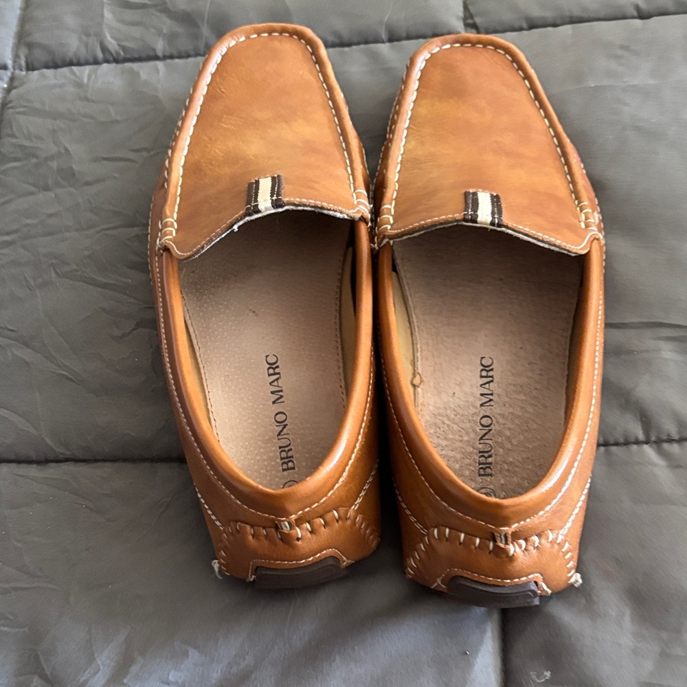 Classic Tan Leather Loafers for Men - Picture 9 of 9